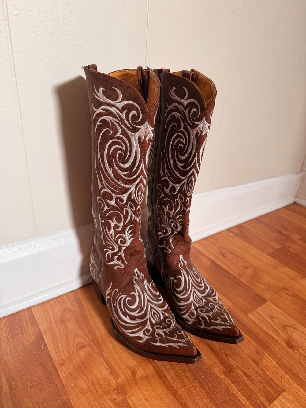 Old Gringo Sheridan LO33-4 Women’s 7.5 B Brown Leather Embroidered Cowboy Boots